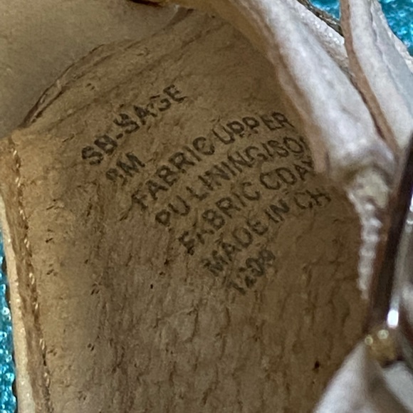 Betsey Johnson Ankle strap Heeled Sandals - Picture 10 of 15